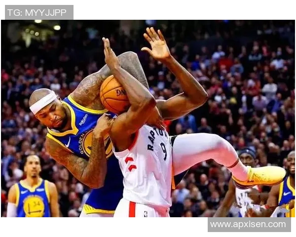 上海乒乓球队战术引发热议球迷与专家观点交锋分析