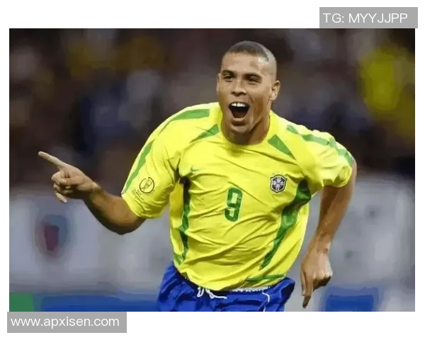 全球足球明星简介与成就汇总大全 全球足球明星简介与成就汇总大全